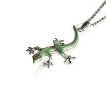 Hawaiian Gecko Enamel Pendant – Silver